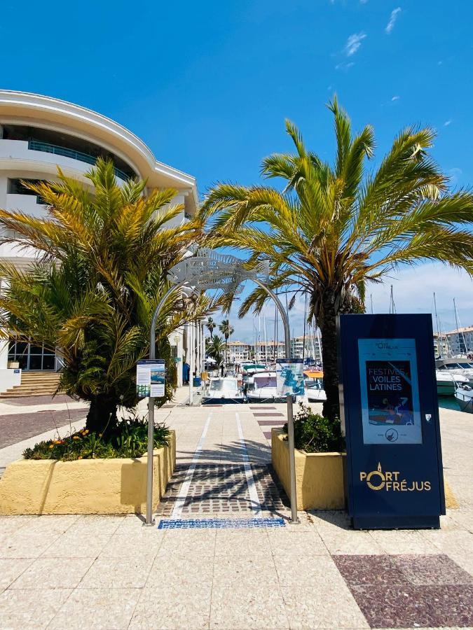 Charmant 2 Pieces A Port-Fréjus Zewnętrze zdjęcie